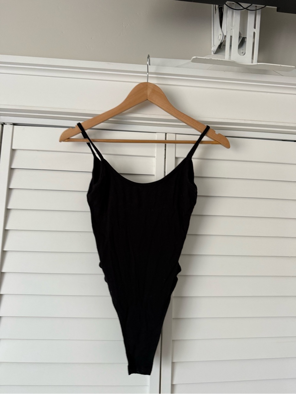 SHEIN Black Scoop Neck Bodysuit with Thin Straps